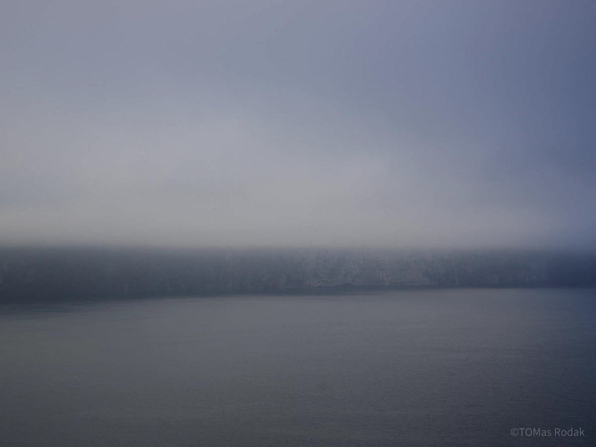 Reflection, meditation, work life balance, TOMs FLOWer CLUB, Tomas Rodak, photography, horizon, water photography, Water, Wasser, Meditation, Wolken, Clouds, Wasserrauschen, blue, blau, Mallorca, La reunion, sea, Schwimmen, blaue Lagune, Alpen, Alps, Bergsee,