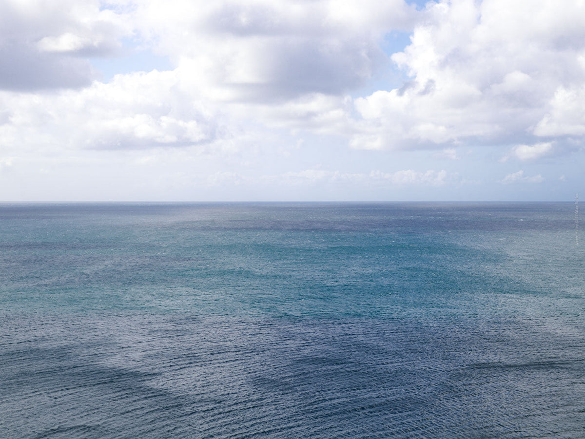 Reflection, meditation, work life balance, TOMs FLOWer CLUB, Tomas Rodak, photography, horizon, water photography, Water, Wasser, Meditation, Wolken, Clouds, Wasserrauschen, blue, blau, Mallorca, La reunion, sea, Schwimmen, blaue Lagune, Alpen, Alps, Bergsee, Bodensee, Lake of Constance, Mainau, sky, Himmel, Wolken, clouds