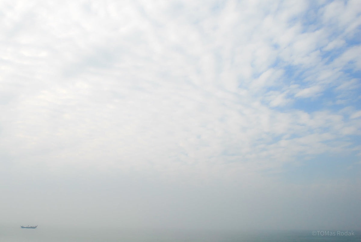 Reflection, meditation, work life balance, TOMs FLOWer CLUB, Tomas Rodak, photography, horizon, water photography, Water, Wasser, Meditation, Wolken, Clouds, Wasserrauschen, blue, blau, Mallorca, La reunion, sea, Schwimmen, blaue Lagune,  fisher