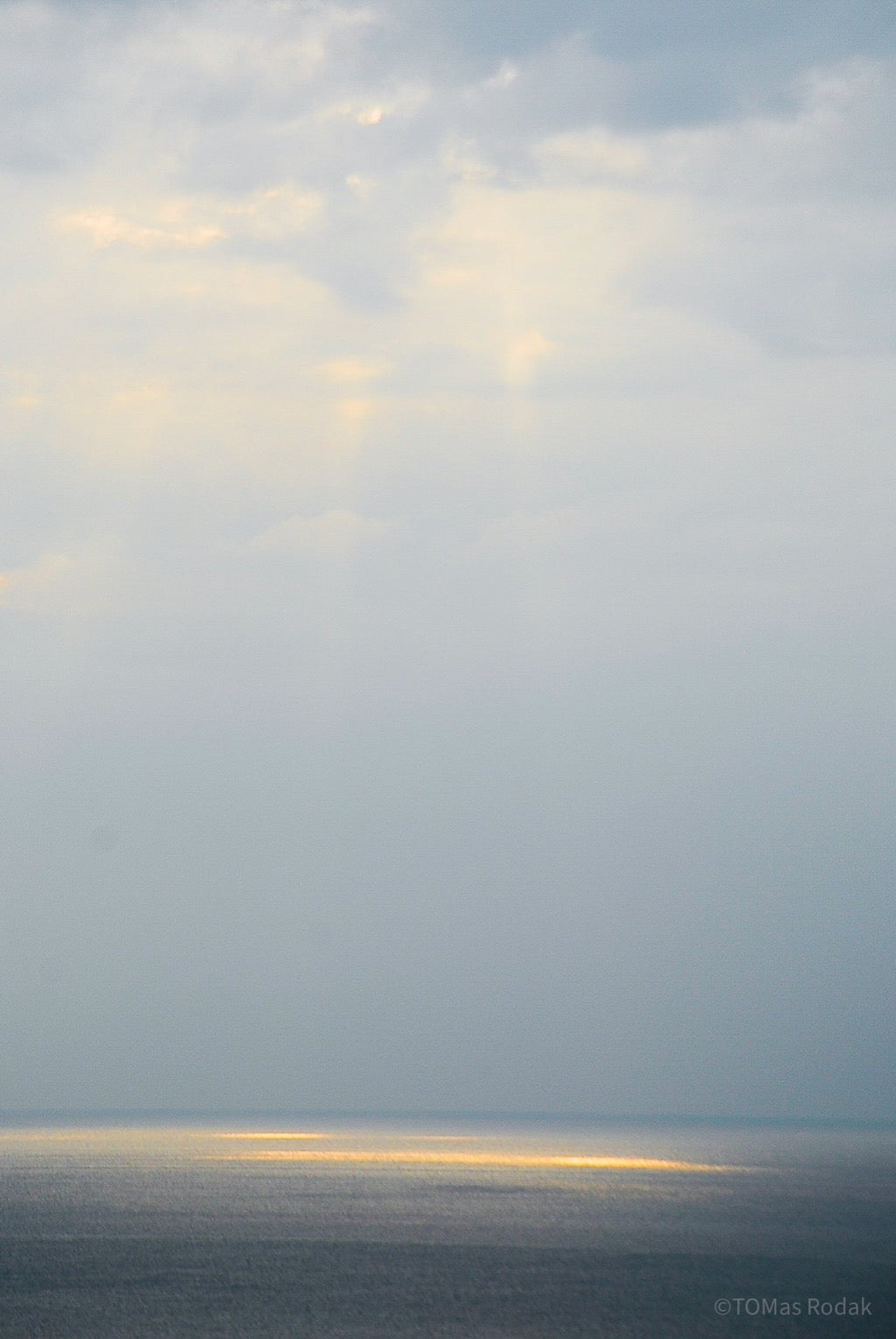 Reflection, meditation, work life balance, TOMs FLOWer CLUB, Tomas Rodak, photography, horizon, water photography, Water, Wasser, Meditation, Wolken, Clouds, Wasserrauschen, blue, blau, Mallorca, La reunion, sea, Schwimmen, blaue Lagune